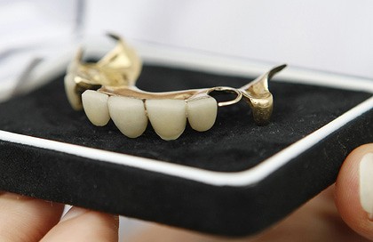 article-dentures-420x0